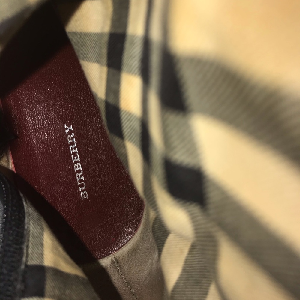 Burberry Pointed-Toe Short Boot